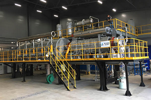 高溫回轉(zhuǎn)式煅燒還原爐.JPG 高溫回轉(zhuǎn)式煅燒還原爐.JPG