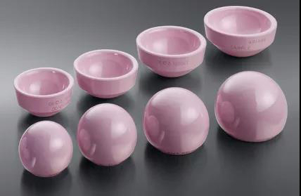 直面產(chǎn)業(yè)痛點(diǎn)！我國(guó)先進(jìn)陶瓷產(chǎn)業(yè)轉(zhuǎn)型升級(jí)要瞄準(zhǔn)這些方向 (1).jpg